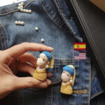 Joven de la Perla Prendedor Amigurumi